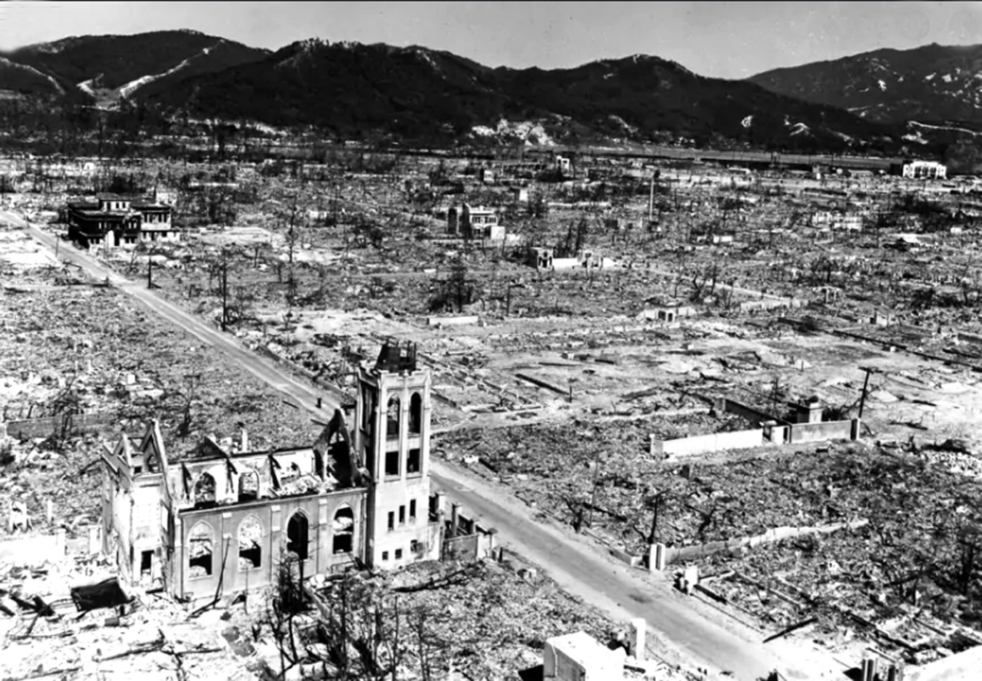 Hiroshima interamente rasa al suolo il 6 Agosto 1945